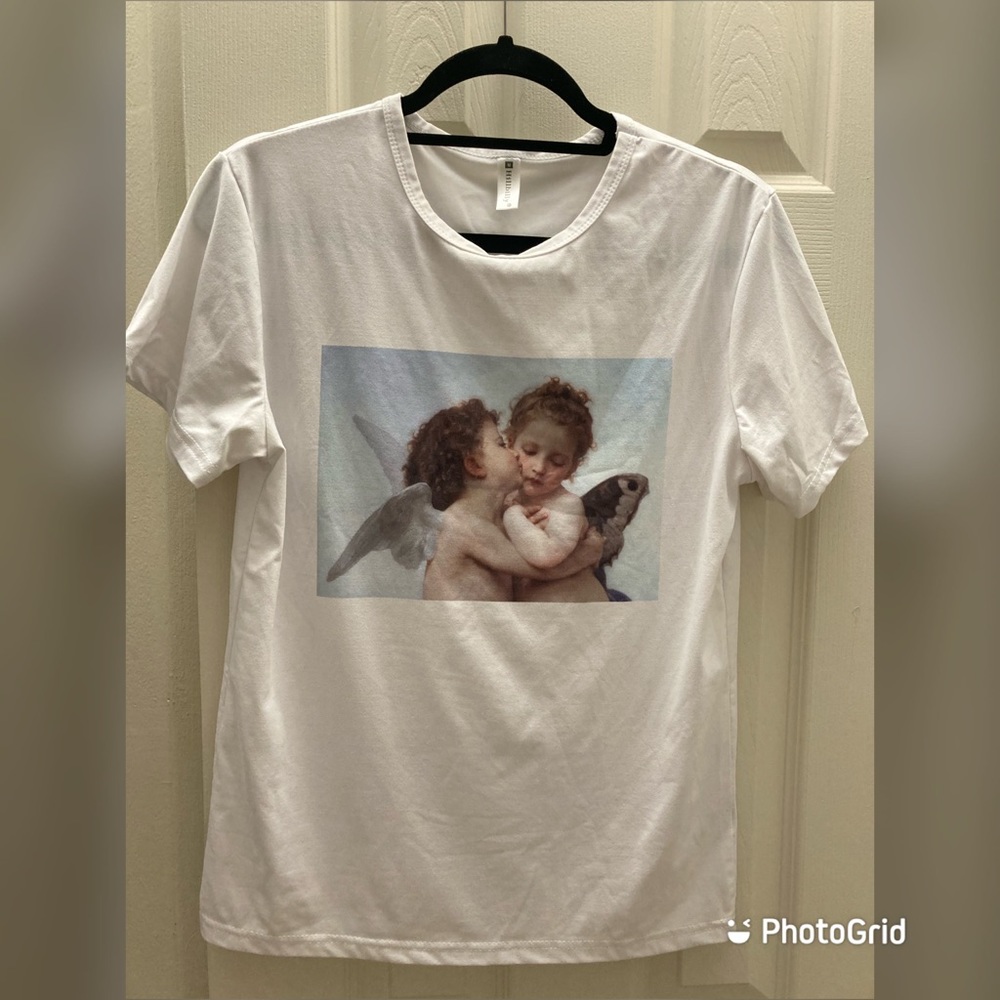 Tee shirt